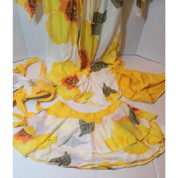 Vicki Vicki 4 Piece Floral Bikini With Matching Skirt & Cover Up ( 4pcs) Size S - Picture 2 of 6